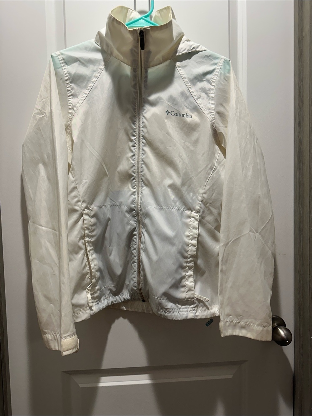 Columbia Off-White Packable Windbreaker Jacket